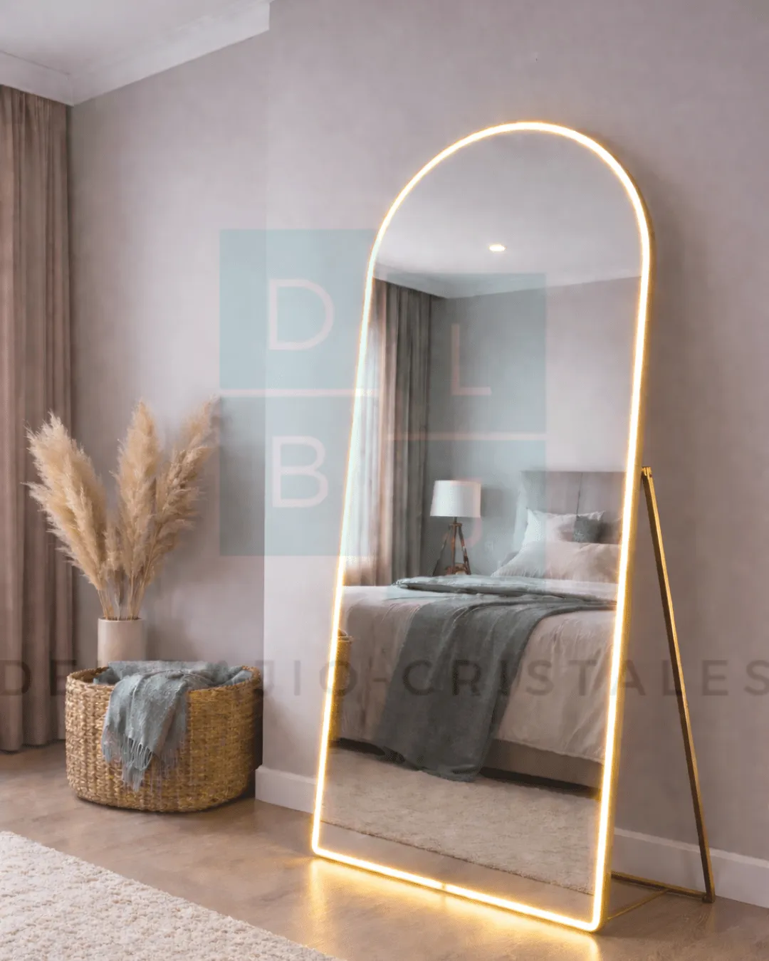 Espejo Arqueado Marco en Herrería Pie De Apoyo 180cm x 80cm Con Luz Led Neón
