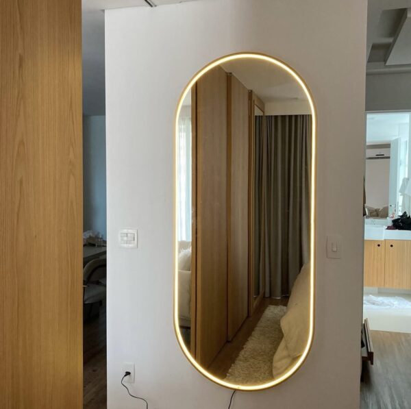 Espejo Píldora Marco en Herrería 160cm x 70cm Con Luz Led Neón
