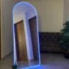 Espejo Arqueado Marco en Herrería Pie De Apoyo 180cm x 70cm Con Luz Led Neón - Imagen 4