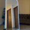 Espejo Arqueado Marco en Herrería Pie De Apoyo 180cm x 70cm Con Luz Led Neón - Imagen 5